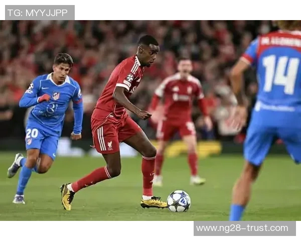 中超精彩对决切尔西逆转利物浦争议判罚引发全场热议