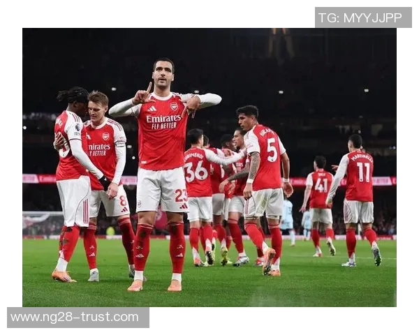 中超热战：那不勒斯狂胜拜仁五球神扑引发转会风波